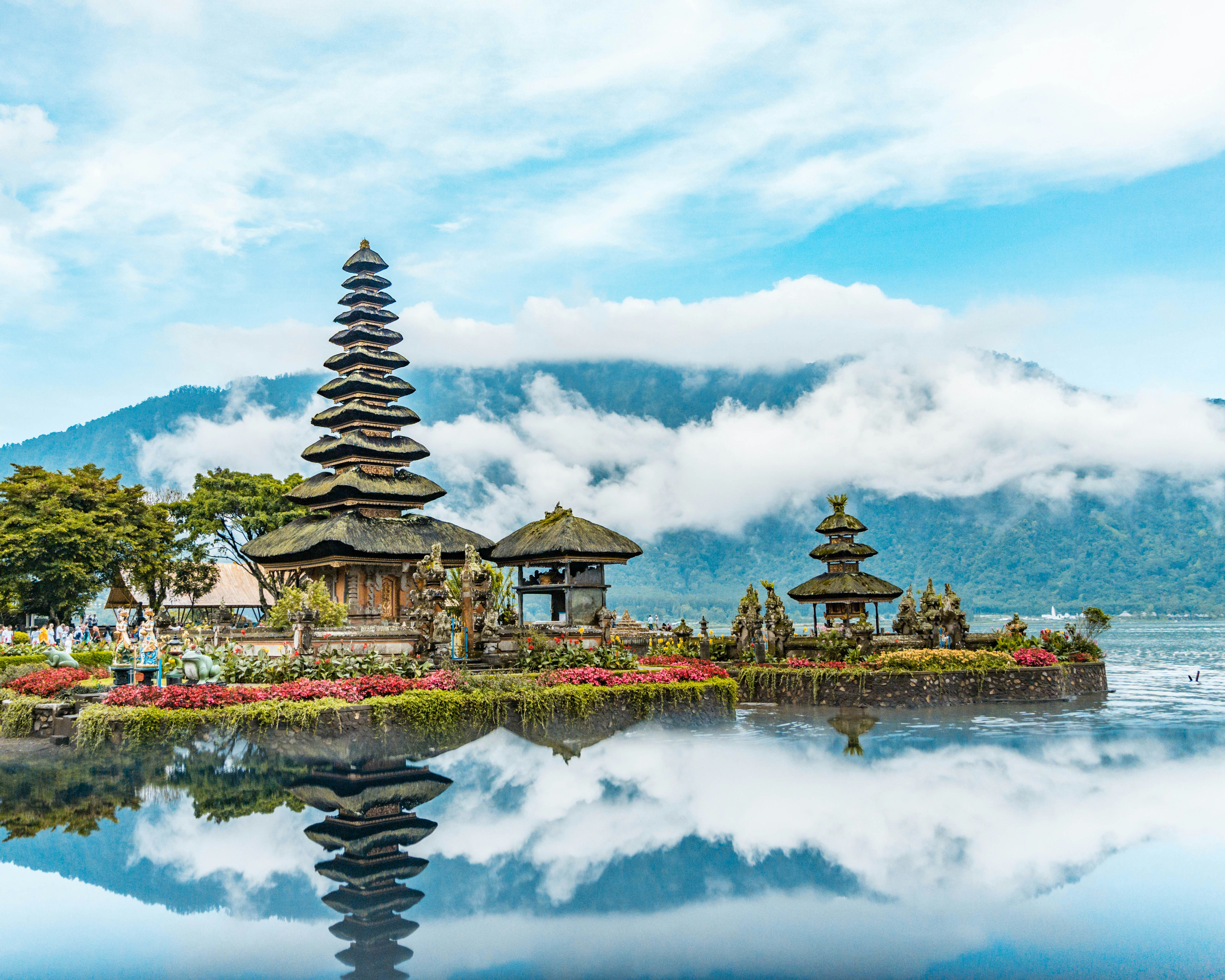 Top 5 Ways to Monetize Your Travel Blog in 2026